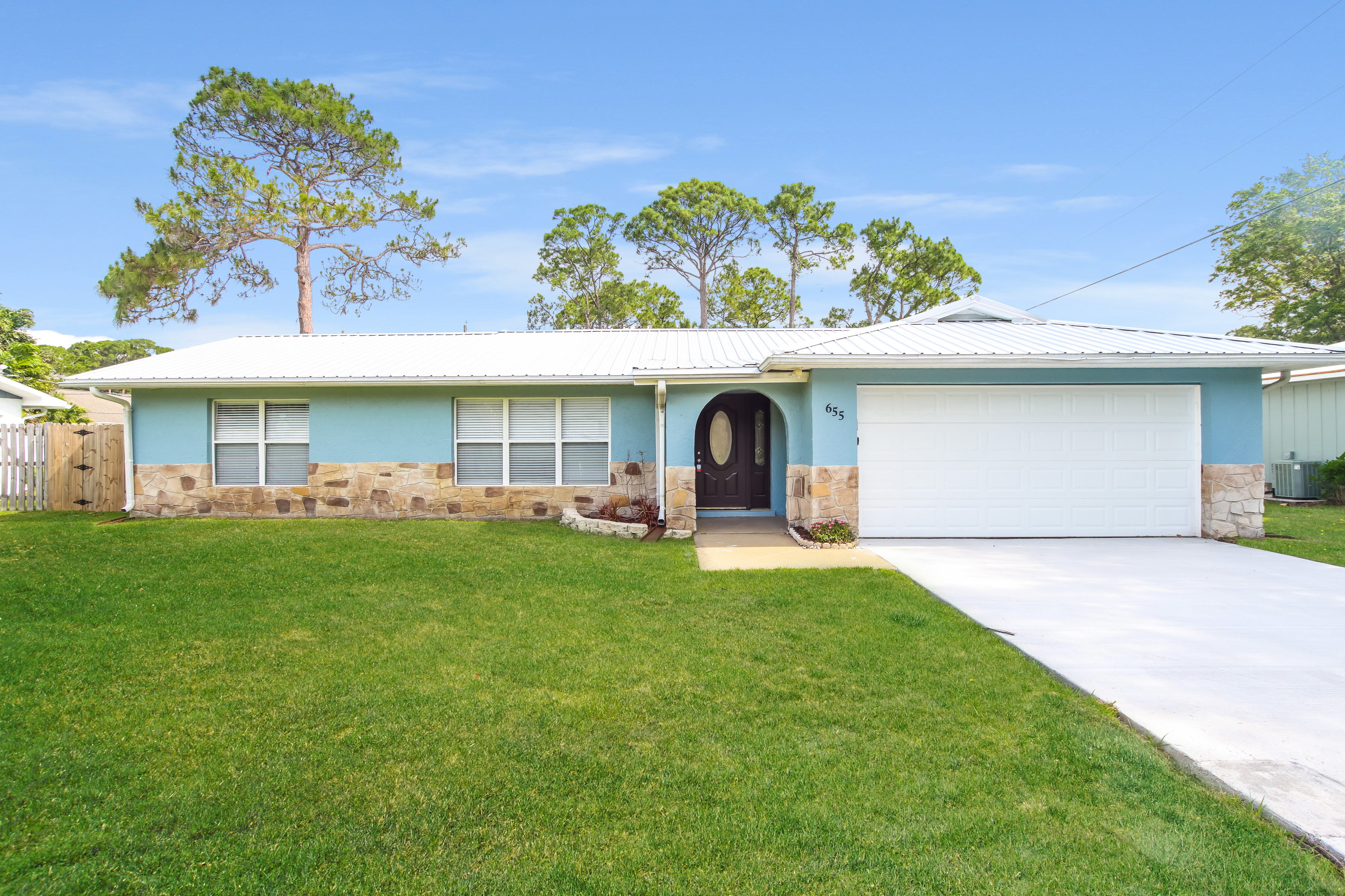 655 ALHAMBRA RD S E PALM BAY, FL 32909